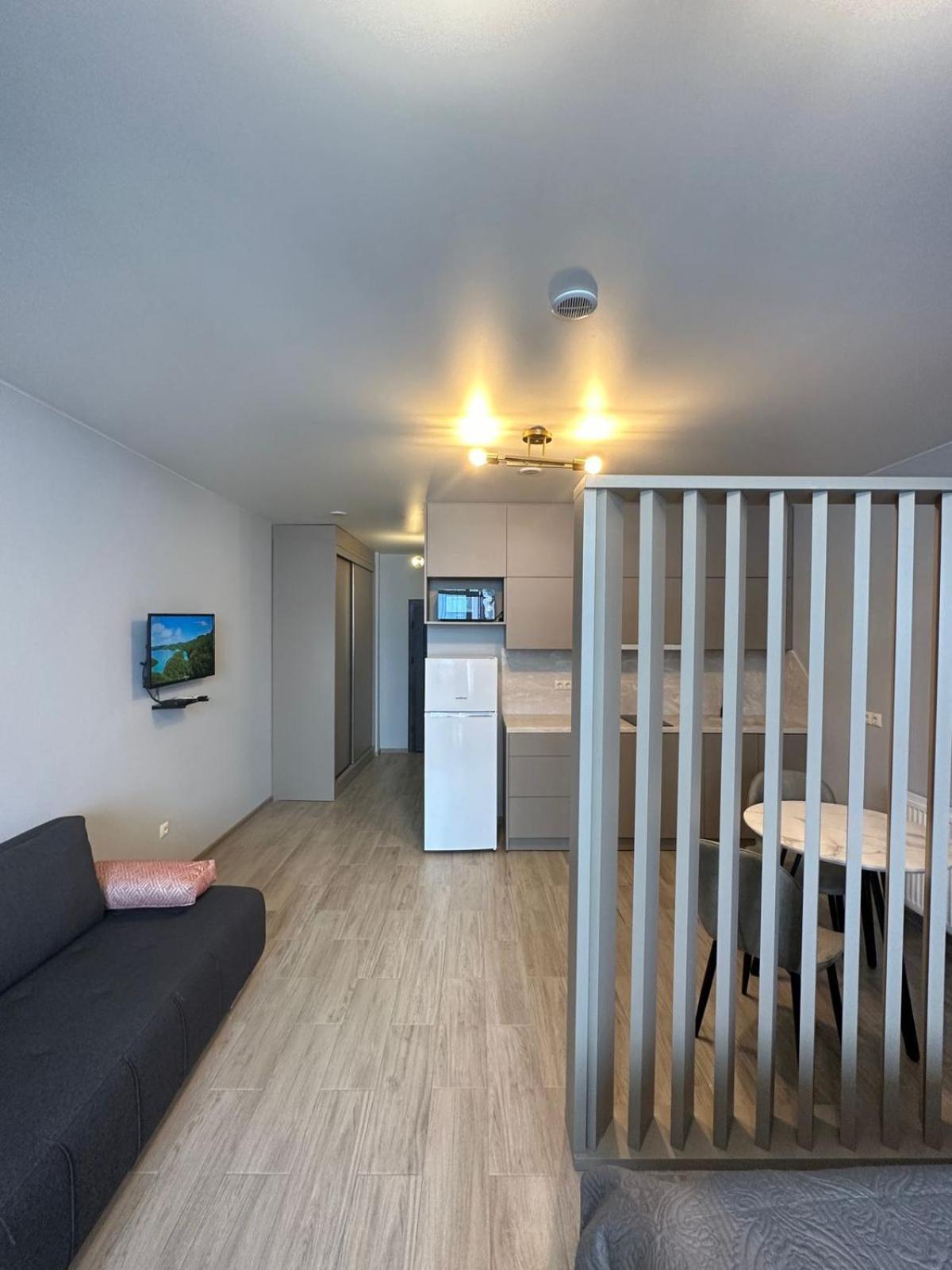 Pirosmani Mini Hotel バトゥーミ エクステリア 写真