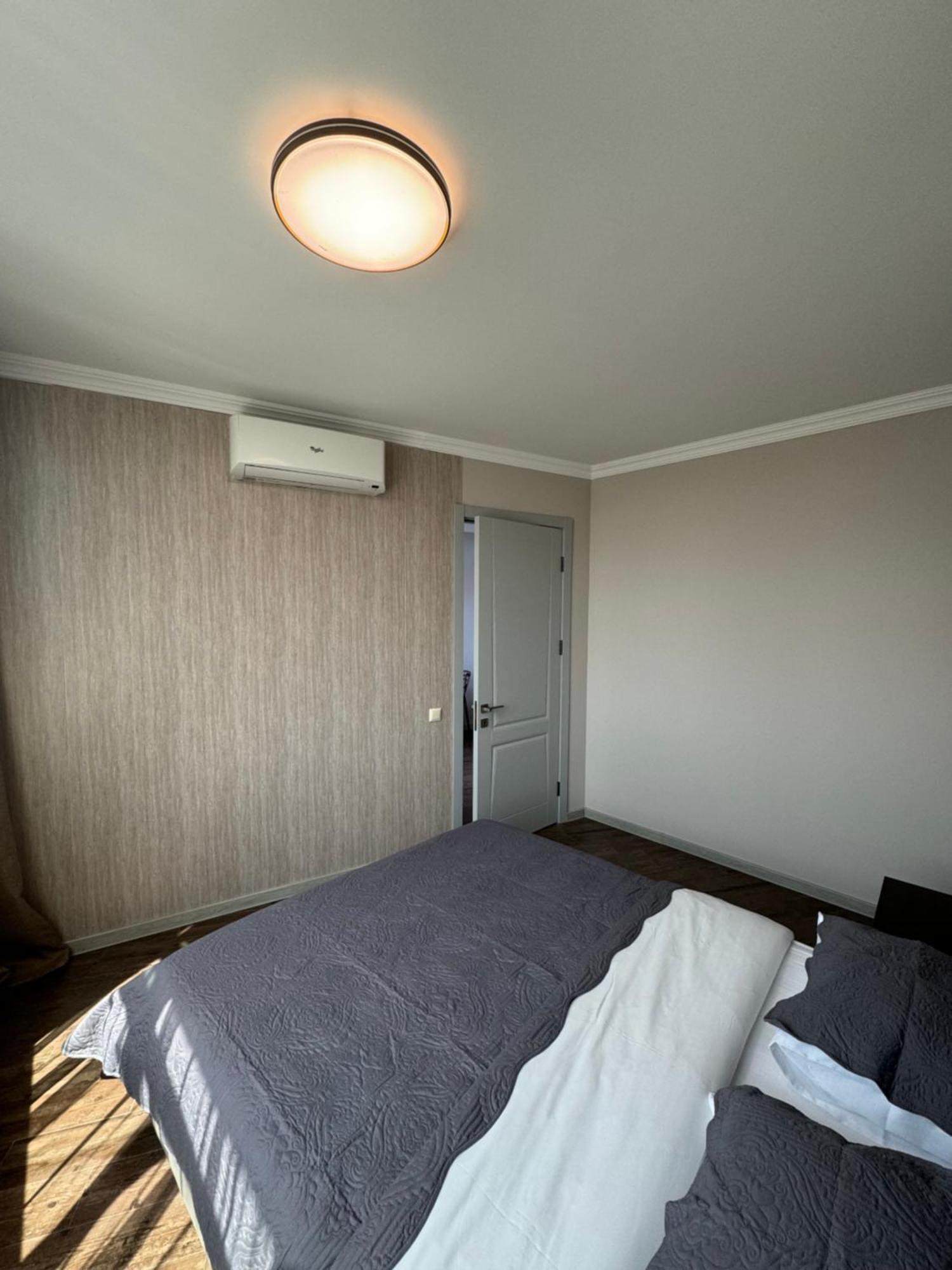 Pirosmani Mini Hotel バトゥーミ エクステリア 写真